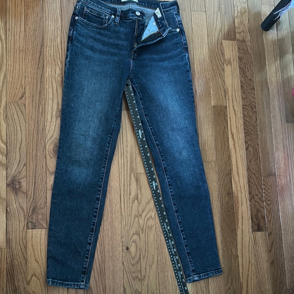 Madewell Women's Blue Jeans size 27 inches. inseam 28 inches. - Picture 6 of 6